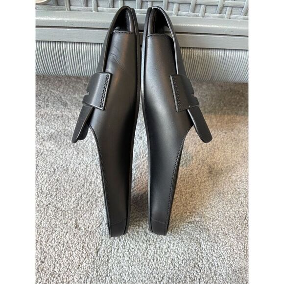 Nearly NEW Burberry cut out mules, black leather, Sz 38, $590 - Picture 4 of 7
